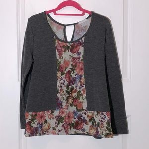Le Lis Floral Knit Keyhole Back Top